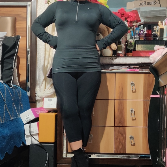 NIKE DRI_FIT WOMEN'S RUNNING JACKET BLACK SZ SMALL - Picture 4 of 6